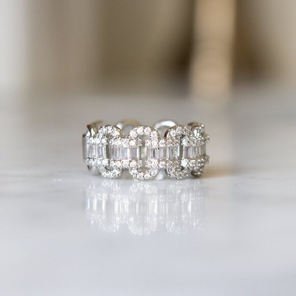 Diamond CZ Cubic Zirconia Interlocking Chain Link Ring, Dainty Ring - Picture 6 of 6